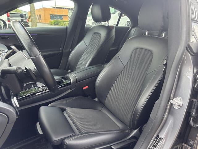 Mercedes-Benz CLA-KLASSE 200 Business Solution Luxury | Sfeerverlichting | Elektrische Trekhaak