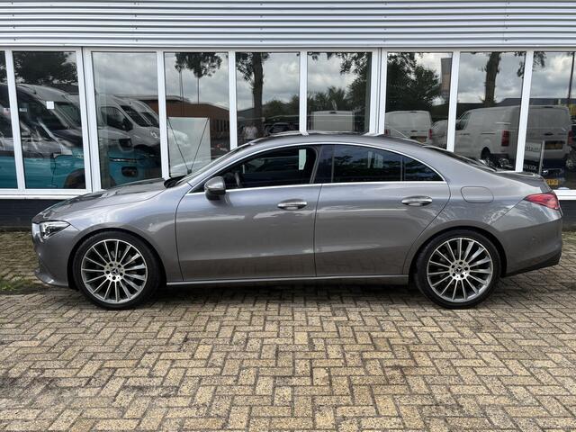 Mercedes-Benz CLA-KLASSE 200 Business Solution Luxury | Sfeerverlichting | Elektrische Trekhaak