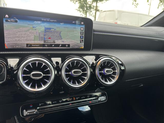 Mercedes-Benz CLA-KLASSE 200 Business Solution Luxury | Sfeerverlichting | Elektrische Trekhaak