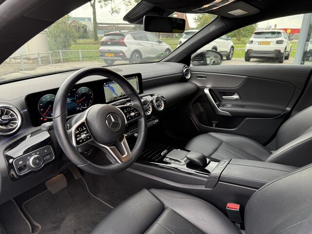 Mercedes-Benz CLA-KLASSE Shooting Brake 180 Aut. Business Sol. Luxury | Navi | Camera | Leder |