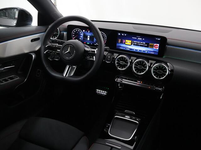 Mercedes-Benz CLA-KLASSE Shooting Brake 250e Star Edition AMG Line | Multibeam | 19" lichtmetalen velgen | Panoramadak | Night |