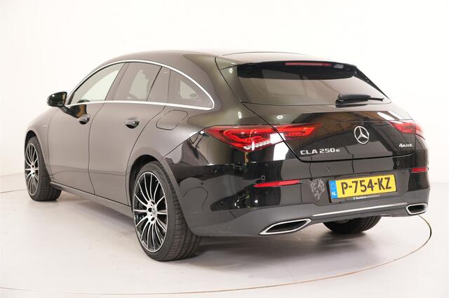 Mercedes-Benz CLA-KLASSE Shooting Brake 250 e PHEV 218 pk AMG Line | Trekhaak | Stl. verw. + verst. elektrisch |