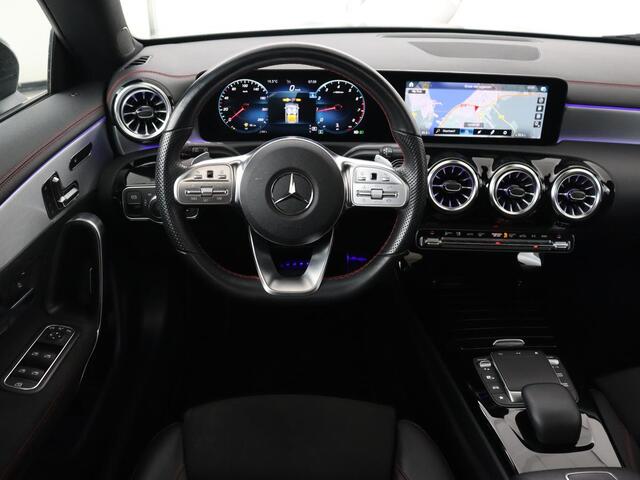 Mercedes-Benz CLA-KLASSE Shooting Brake 200 Business Solution AMG | Panoramadak | Trekhaak | Stoelverwarming | Memory | Matrix LED | Carplay | Leder/Alcantara | Camera | Navigatie | Park Assist