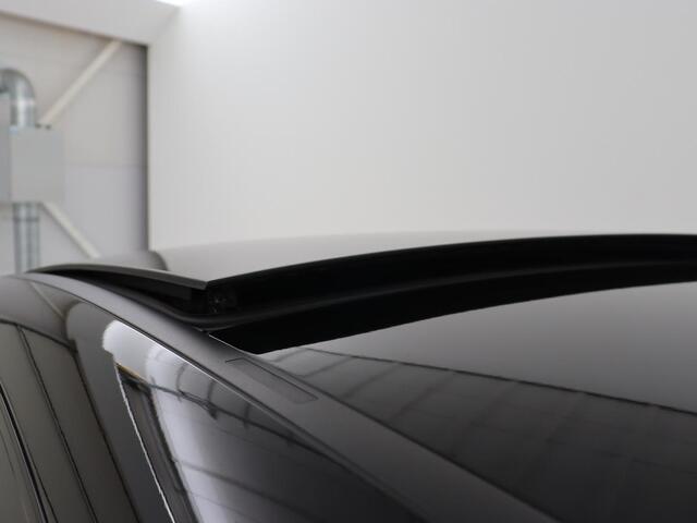 Mercedes-Benz CLA-KLASSE Shooting Brake 200 Business Solution AMG | Panoramadak | Trekhaak | Stoelverwarming | Memory | Matrix LED | Carplay | Leder/Alcantara | Camera | Navigatie | Park Assist
