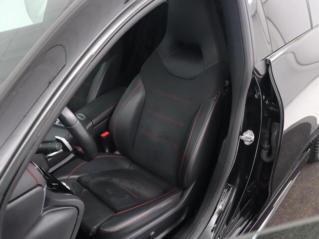 Mercedes-Benz CLA-KLASSE Shooting Brake 200 Business Solution AMG | Panoramadak | Trekhaak | Stoelverwarming | Memory | Matrix LED | Carplay | Leder/Alcantara | Camera | Navigatie | Park Assist