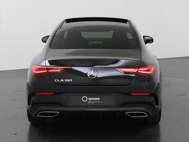 Mercedes-Benz CLA-KLASSE 180 Star Edition AMG Line | Panorama-schuifdak | Achteruitrijcamera | Dode hoek | Stoelverwarming | Sfeerverlichting