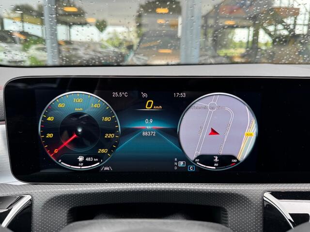 Mercedes-Benz CLA-KLASSE 180 Business Solution AMG - Camera - Stoelverwarming