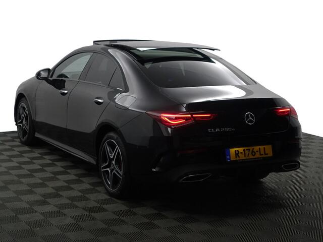 Mercedes-Benz CLA-KLASSE 250 e AMG Night Edition Aut- Panoramadak, Sfeerverlichting, Carplay, Android Auto, Camera, Xenon Led
