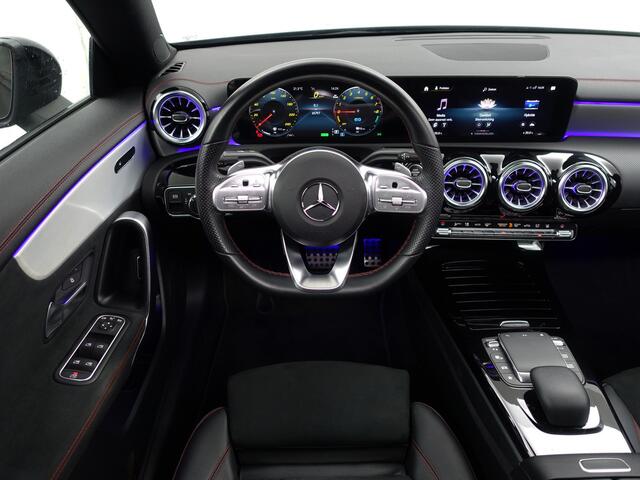 Mercedes-Benz CLA-KLASSE 250 e AMG Night Edition Aut- Panoramadak, Sfeerverlichting, Carplay, Android Auto, Camera, Xenon Led