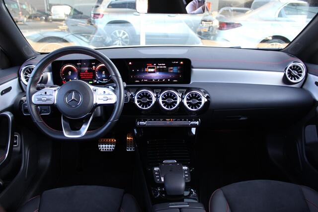 Mercedes-Benz CLA-KLASSE Shooting Brake 250 e AMG Line Premium PLUS | Panorama dak