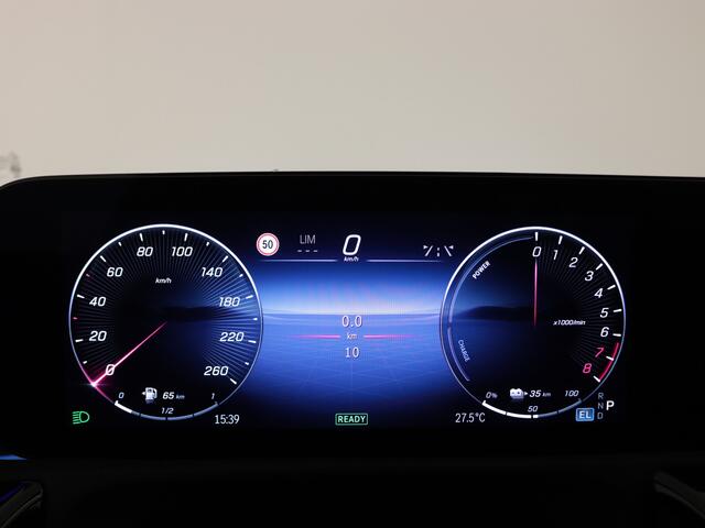 Mercedes-Benz CLA-KLASSE 250 e Star Edition AMG Line | Nightpakket | KEYLESS GO-comfortpakket | Parkeerpakket met achteruitrijcamera | USB pakket plus | Sfeerverlichting | Draadloos oplaadsysteem voor Smartphone |