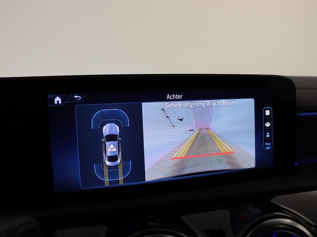 Mercedes-Benz CLA-KLASSE 250 e Star Edition AMG Line | Nightpakket | KEYLESS GO-comfortpakket | Parkeerpakket met achteruitrijcamera | USB pakket plus | Sfeerverlichting | Draadloos oplaadsysteem voor Smartphone |