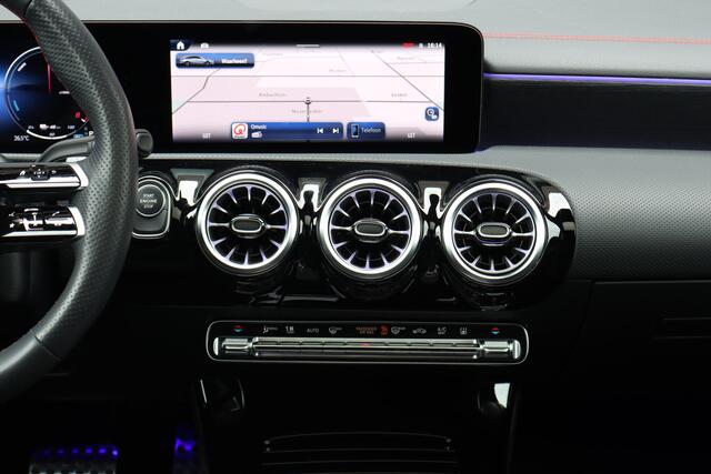 Mercedes-Benz CLA-KLASSE Shooting Brake 250 e Star Edition AMG Line | Facelift | Distronic | Panoramadak | Memory | Burmester | Surround Camera | HUD | Verwarmd Stuurwiel | Augmented Reality |
