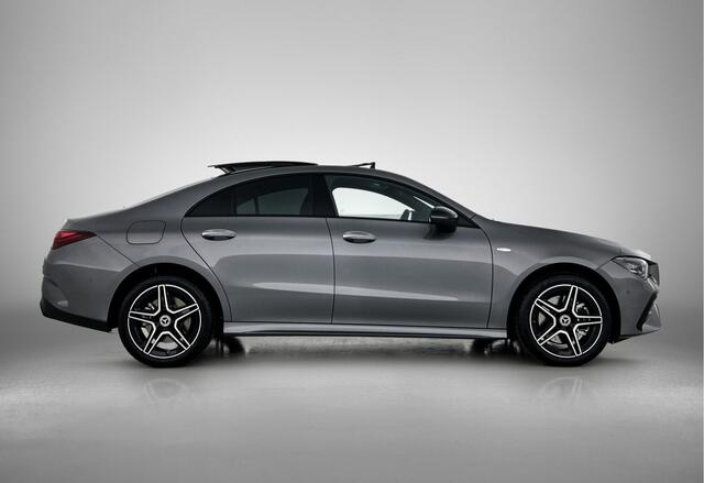 Mercedes-Benz CLA-KLASSE 250 e Business Solution AMG | Nightpakket | Smartphone integratie | Multibeam LED | Panoramaschuifdak |