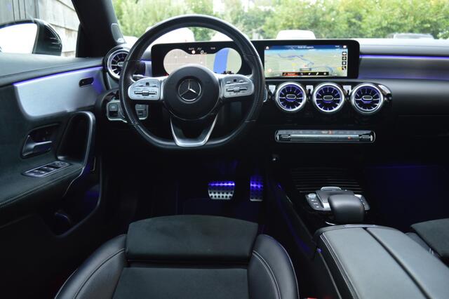 Mercedes-Benz CLA-KLASSE Shooting Brake 250 e AMG Led Panorama Burmester Distronic Head-Up Camera 360 Trekhaak Augmented Pdc