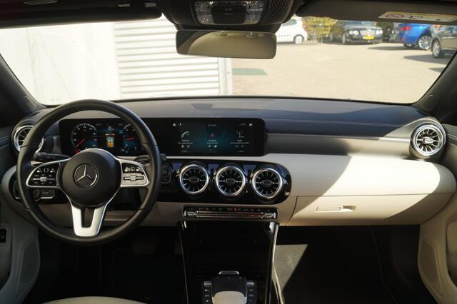 Mercedes-Benz CLA-KLASSE 180 d Bns Sol. Lux.
