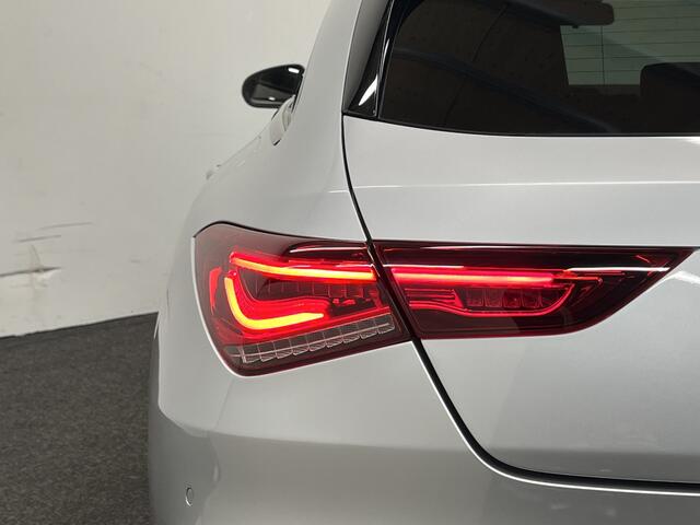 Mercedes-Benz CLA-KLASSE Shooting Brake 250 e | NAVI | ELEKTRISCHE STOELEN | STOELVERWARMING |