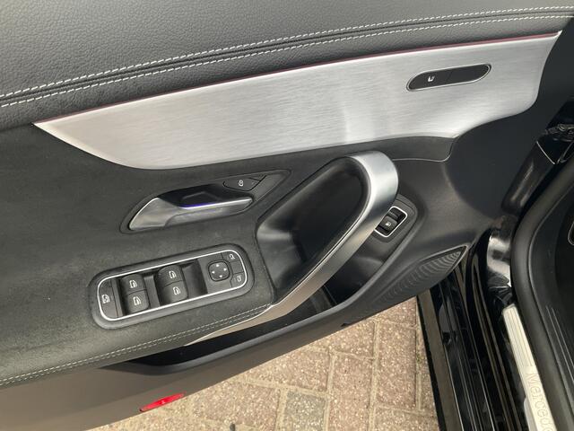Mercedes-Benz CLA-KLASSE 250 e 263pk AMG B Solution Stoelverw Navi/Cam PHEV Plug-in Shooting Brake