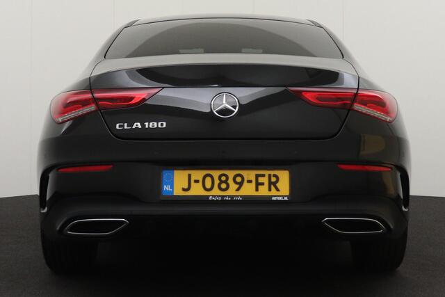 Mercedes-Benz CLA-KLASSE 180 Aut. AMG Night Camera Stoelverw. Sfeerverlichting