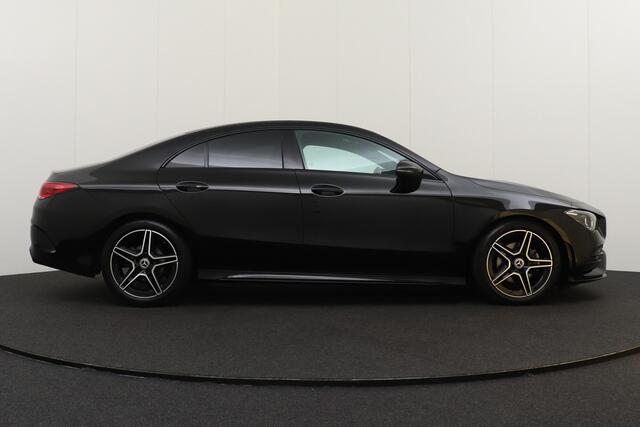 Mercedes-Benz CLA-KLASSE 180 Aut. AMG Night Camera Stoelverw. Sfeerverlichting