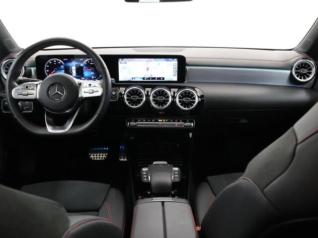 Mercedes-Benz CLA-KLASSE 250 e Business Solution AMG Limited | Panoramadak | Night | Rij assistentie |
