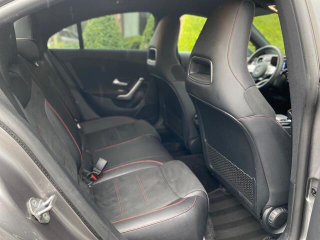 Mercedes-Benz CLA-KLASSE CLA 200 AMG Business Solution orig. NL auto Night pakket Widescreen