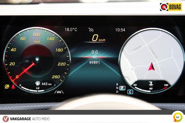 Mercedes-Benz CLA-KLASSE 180 Automaat Business Solution AMG | Trekhaak |