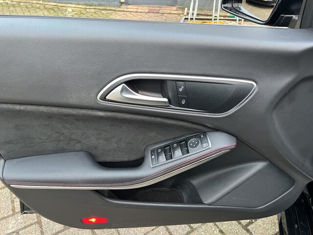 Mercedes-Benz CLA-KLASSE Shooting Brake 180 AMG Night Pack | NL AUTO | Pano | Stoelverw. | Half Leder