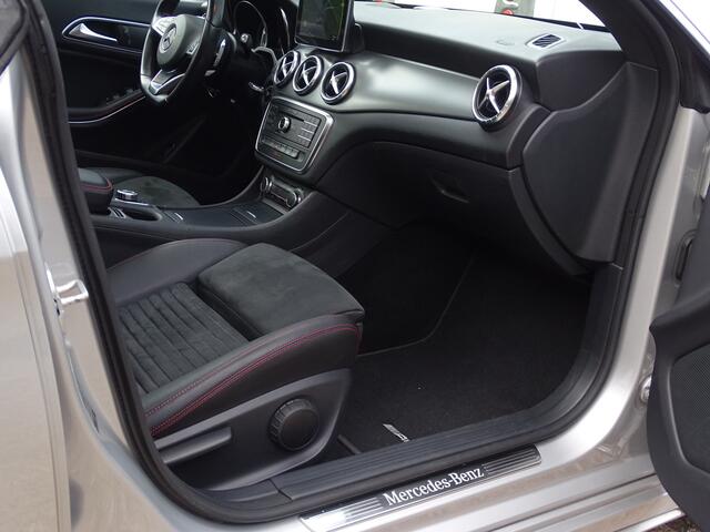 Mercedes-Benz CLA-KLASSE 180 AMG SH.brake Pano.dak 1ste eig Nw.st.