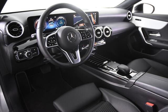 Mercedes-Benz CLA-KLASSE 180 SB *1ste Eigenaar*18"*AMG*Night*Navigatie*