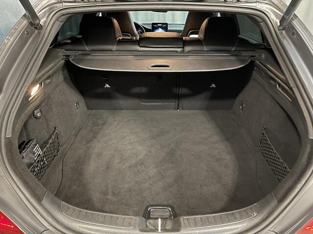 Mercedes-Benz CLA-KLASSE Shooting Brake 200 WhiteArt 18"/Panoramadak/Stoelverwarming/COMAND Online/Camera/PDC v+a/Elektrische achterklep