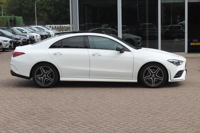 Mercedes-Benz CLA-KLASSE 200 Business Solution AMG / Panoramadak / Camera / Memory seats / 18'' / Keyless / Matrix LED / Dodehoek / DAB / Stoelverwarming / Cruise Control