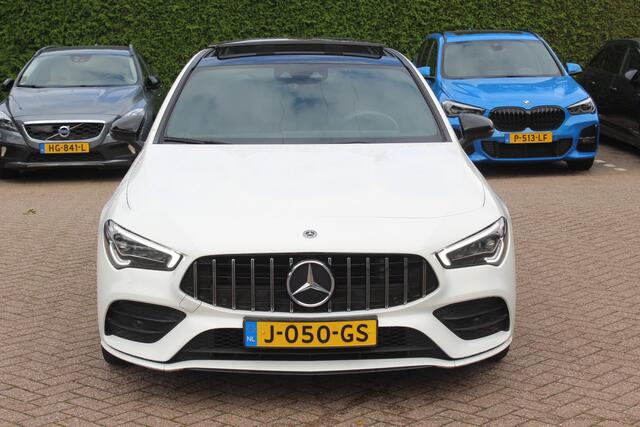Mercedes-Benz CLA-KLASSE 200 Business Solution AMG / Panoramadak / Camera / Memory seats / 18'' / Keyless / Matrix LED / Dodehoek / DAB / Stoelverwarming / Cruise Control