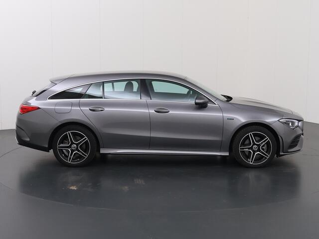Mercedes-Benz CLA-KLASSE Shooting Brake 250 e Advantage | Trekhaak | AMG | Widescreen |