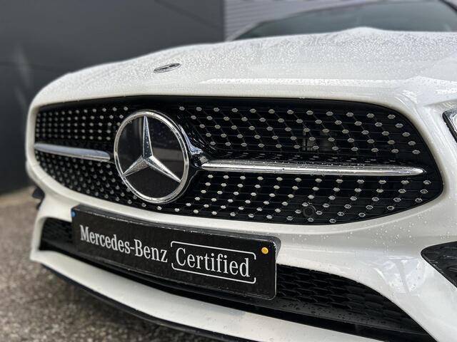 Mercedes-Benz CLA-KLASSE Shooting Brake 250 e AMG line Panoramadak| 19 Inch| Stoelverwarming| Smartphone integratie