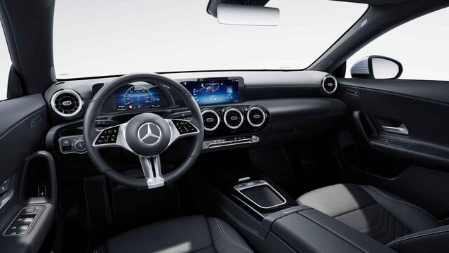 Mercedes-Benz CLA-KLASSE Shooting Brake 180 Star Edition LIMITED | Voorstoelen verwarmd | Achteruitrijcamera | LED koplampen |