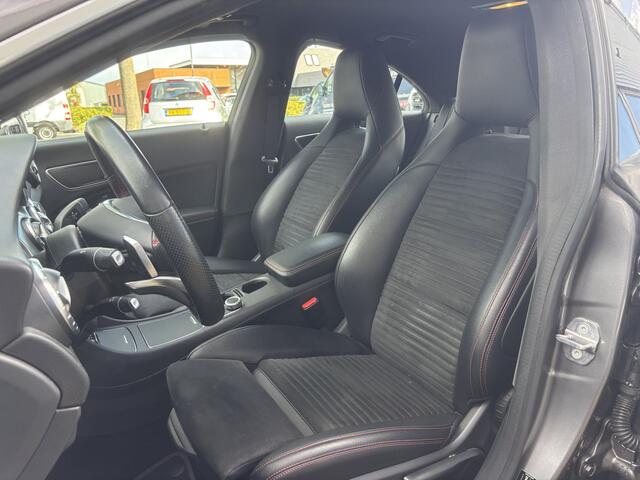 Mercedes-Benz CLA-KLASSE 180 | AMG Pakket | Automaat | Stoelverwarming | Sportstoelen