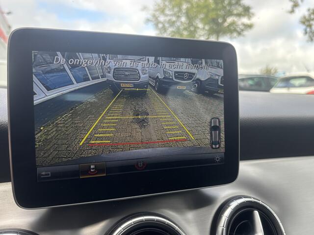 Mercedes-Benz CLA-KLASSE 180 | AMG Pakket | Automaat | Stoelverwarming | Sportstoelen