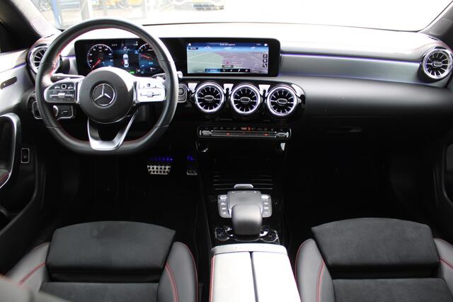 Mercedes-Benz CLA-KLASSE 250e AUT8 AMG NIGHT SFEER WIDESCREEN CAMERA 18''