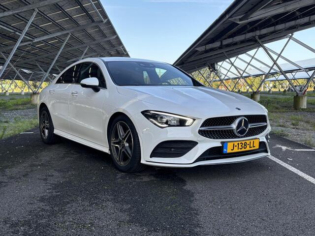 Mercedes-Benz CLA-KLASSE 180 Business Solution AMG | Sfeerverlichting | Widescreen | Apple carplay | Parkeercamera | Stoelverwarming |