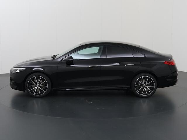 Mercedes-Benz CLA-KLASSE 250+ Launch Edition | AMG | Night | Panoramadak | 19" lichtmetalen velgen | Sfeerverlichting |