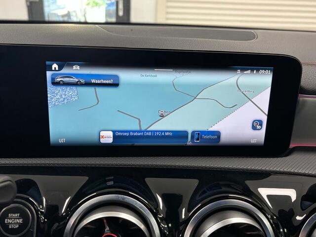 Mercedes-Benz CLA-KLASSE Shooting Brake 200 AMG Line Panorama LED Camera Widescreen Keyless go