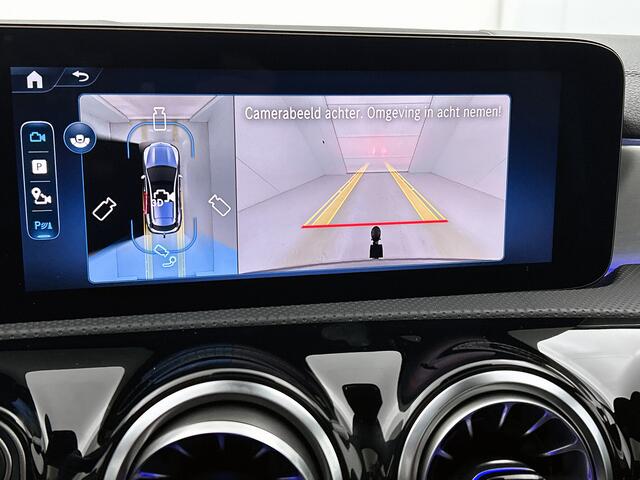 Mercedes-Benz CLA-KLASSE Shooting Brake 250 e Business Solution AMG | AMG Line Plus pakket | Trekhaak | Antidiefstalpakket GUARD 360° Plus | Smartphone-integratie | Nightpakket | 19" AMG velgen | Head-up display |