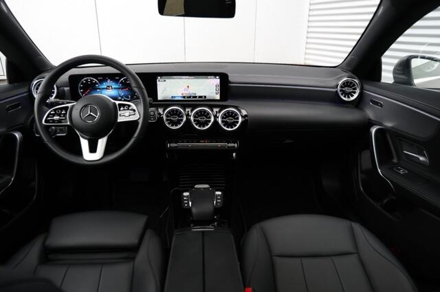 Mercedes-Benz CLA-KLASSE Shootingbrake CLA 200 Luxury Automaat NAP|Pano|Leder|Sfeerv|Widescreen