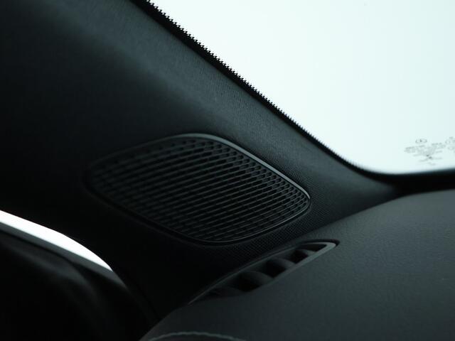 Mercedes-Benz CLA-KLASSE 250 e Plug-In Hybride Elektrische achterklep | Smartphone integratie | Keyless Go | Inclusief 24 maanden MB Certified garantie voor Europa.