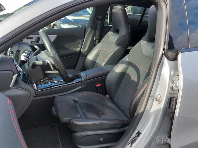 Mercedes-Benz CLA-KLASSE Shooting Brake 180 136pk Business Solution AMG | Navi | Apple Carplay+Android Auto | Elek.Stoel.Verstel+Geheugen | Stoelverwarming | Panorama Schuifdak | Keyless Entry | Pdc V+A+Assist+Camera | 18''lm