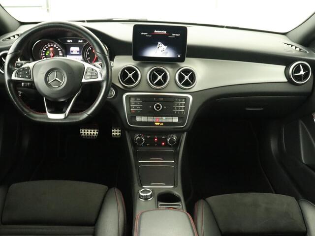 Mercedes-Benz CLA-KLASSE Shooting Brake 180 | Trekhaak | Camera | Navigatie | Leder | LED | Cruise control | Sportstoelen | LMV 18 inch