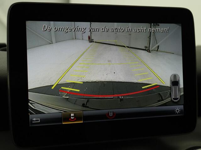 Mercedes-Benz CLA-KLASSE Shooting Brake 180 | Trekhaak | Camera | Navigatie | Leder | LED | Cruise control | Sportstoelen | LMV 18 inch