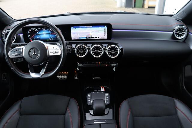 Mercedes-Benz CLA-KLASSE Shooting Brake 250 e AMG Line | Halfleder | Elek. Trekhaak | Adap. Cruise | Camera | Stoelverwarming | Navigatie | Carplay