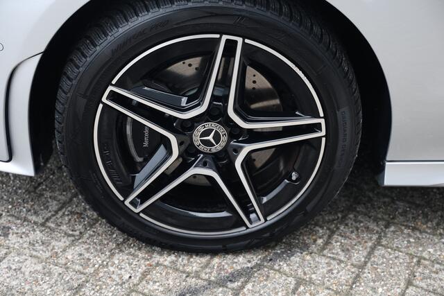 Mercedes-Benz CLA-KLASSE 250 e AMG Night Edition NAP|Pano|360cam|Head up|Sfeerv|Keyless